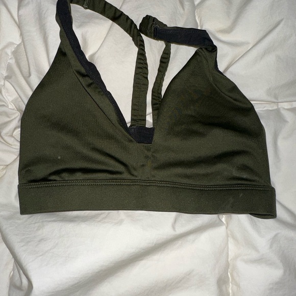 Swim + sports bras - Picture 9 of 15